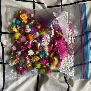 Bag of shopkins